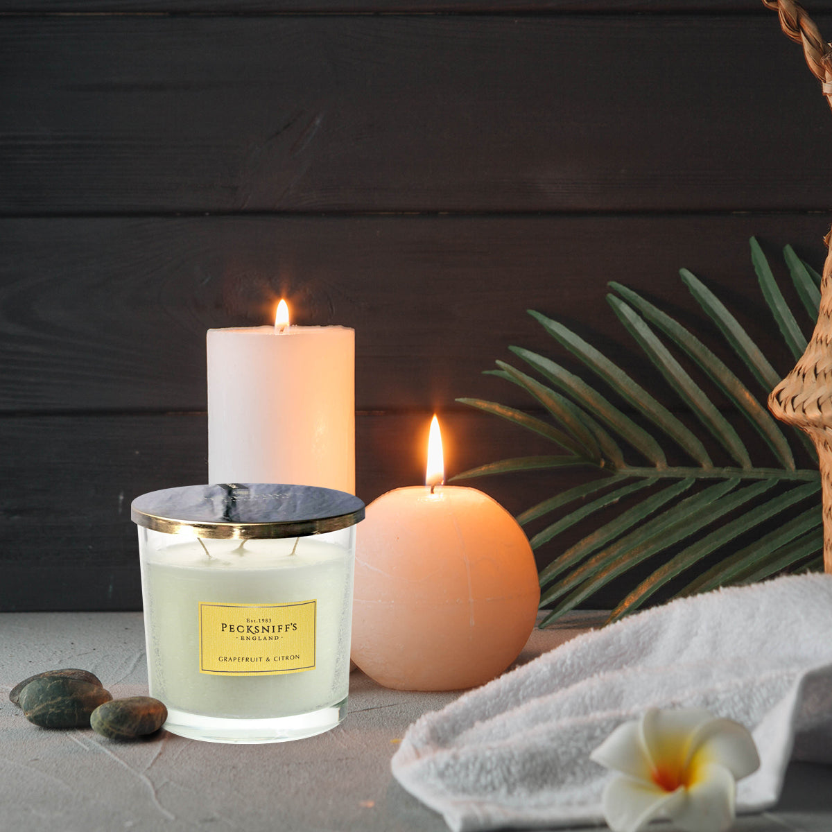 Pecksniffs Classic Grapefruit & Citron Scented Candle | 3 Wicks, 550g/19.4oz