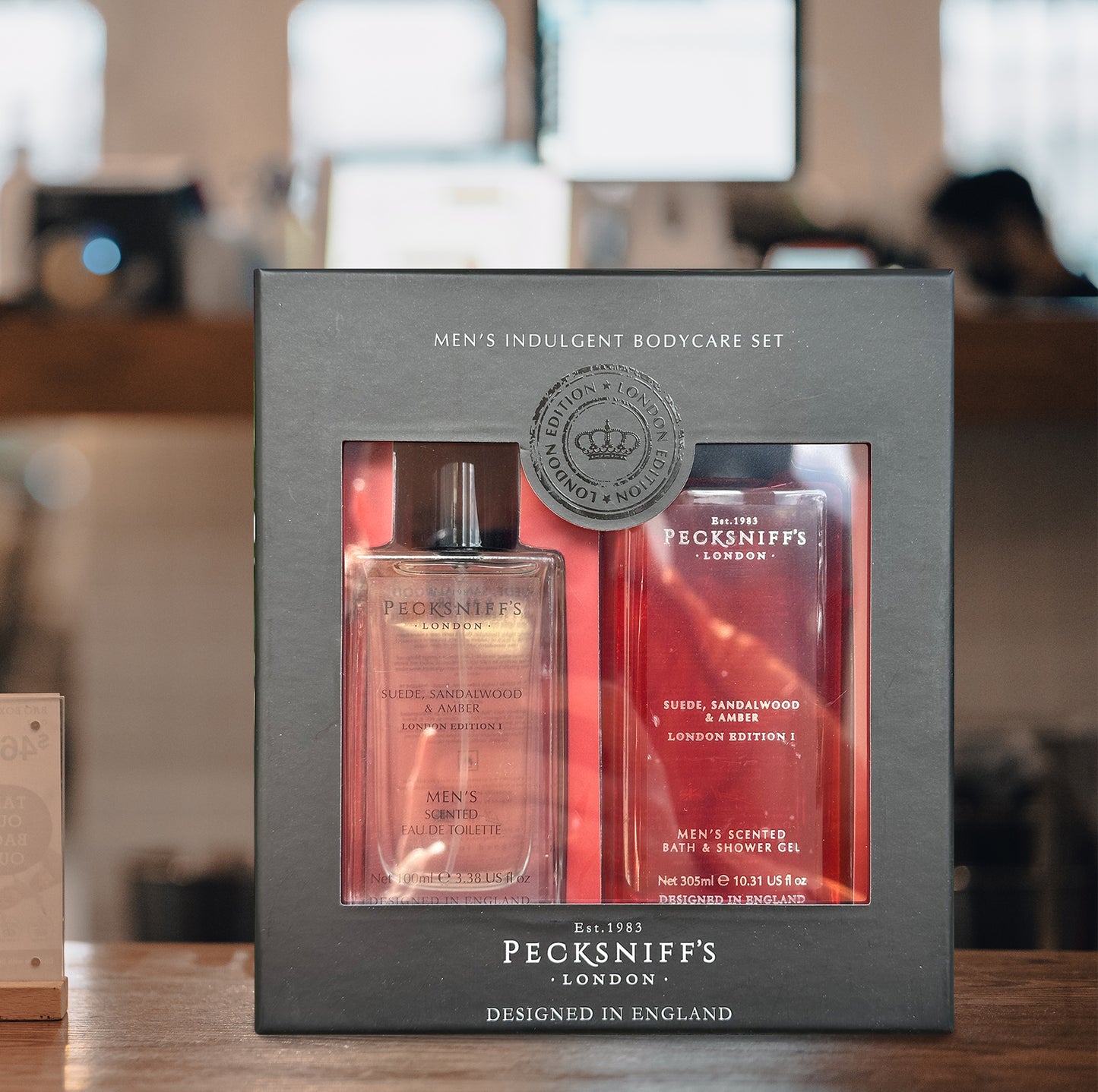 Pecksniff’s Men’s London Edition Fragrance Duo Gift Set – Suede, Sandalwood & Amber, Eau de Toilette 100ml & Bath & Shower Gel 300ml