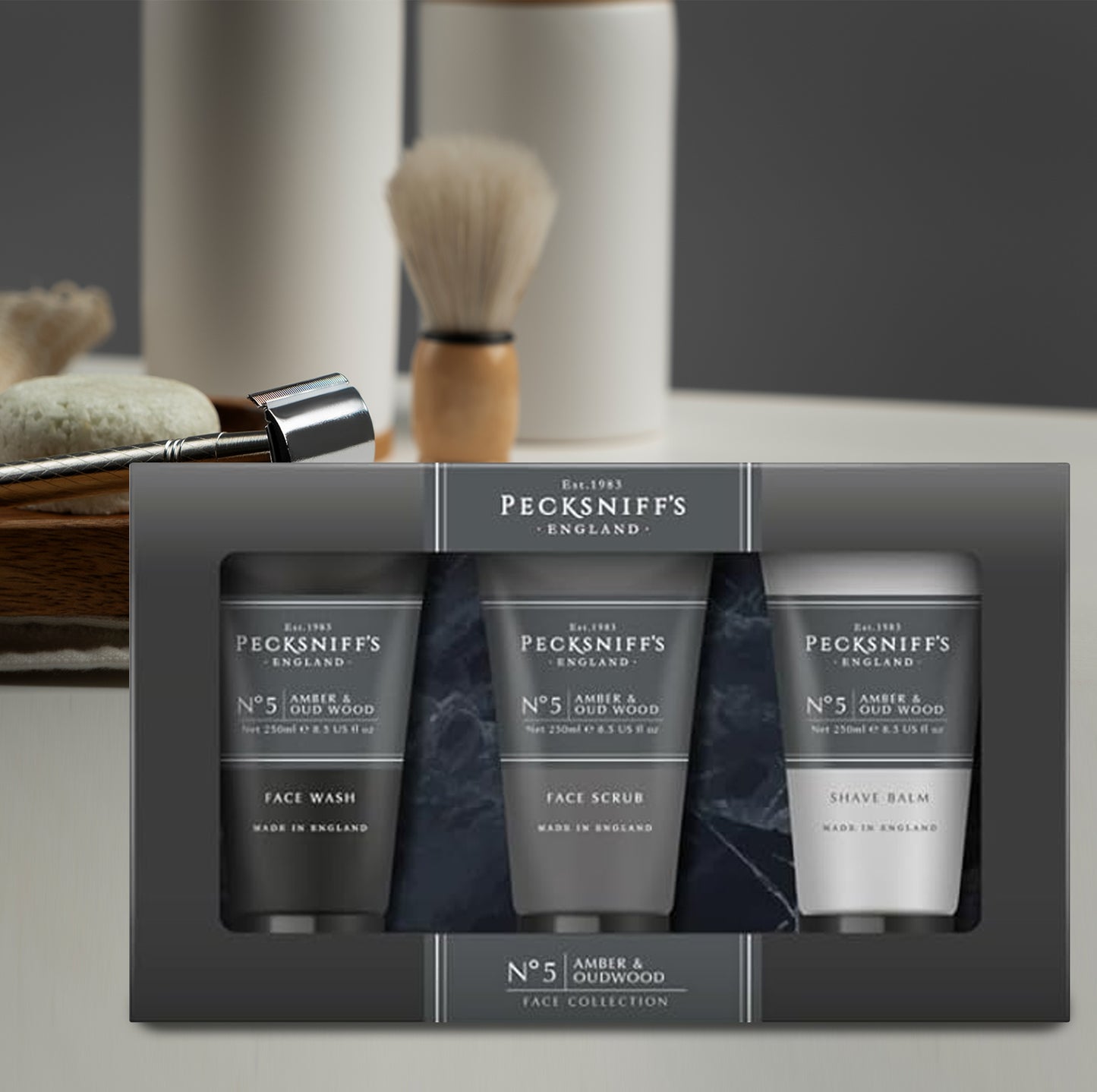 Pecksniff’s Men’s Trio Collection – Amber & Oud Wood – Face Wash, Face Scrub & Shave Balm Gift Set, 3 x 75ml