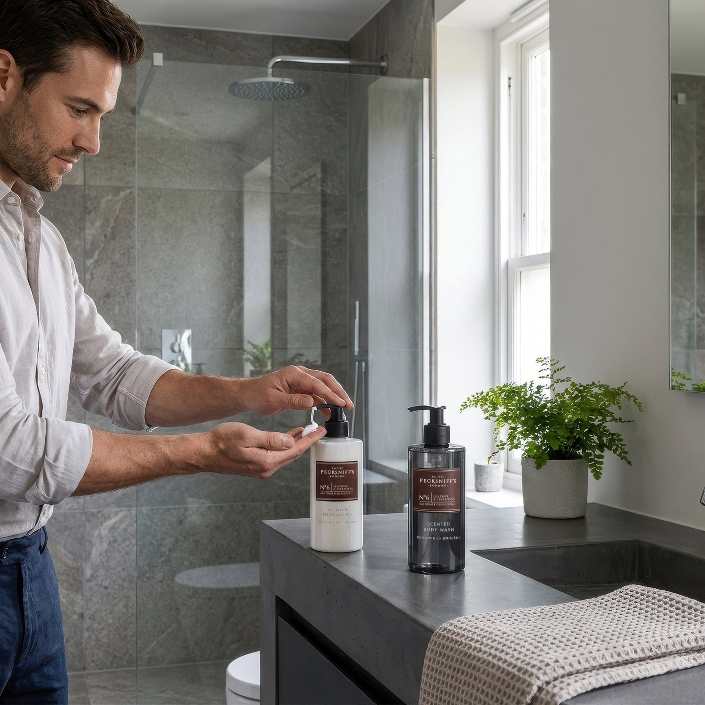 Pecksniffs Men's Bathing Duo Collection – Leather & Oakmoss Scented Body Wash and Body Lotion Gift Set, 2 x 250ml