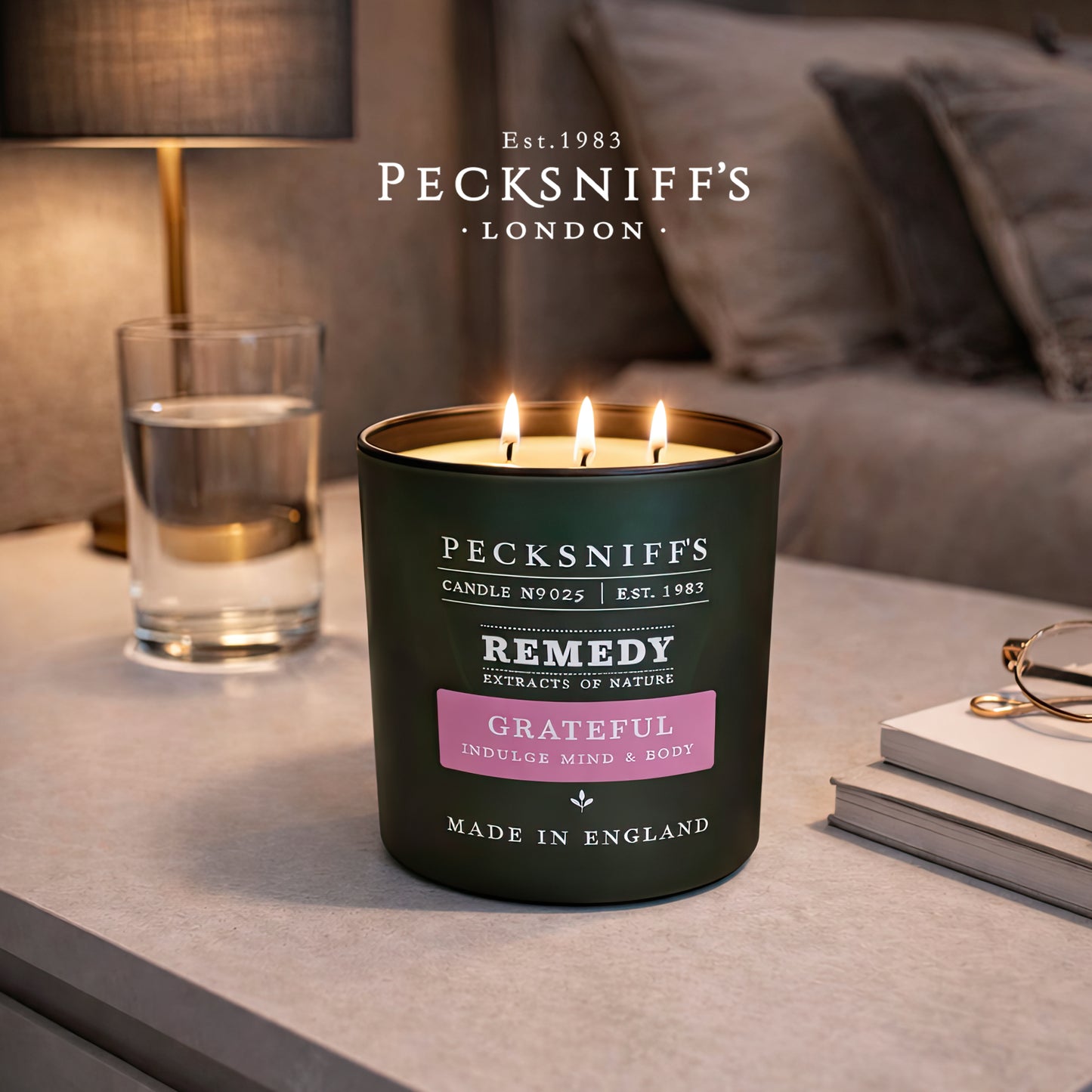 Pecksniff’s Aromatherapy Grateful Candle 3 Wick 19.4 oz/550 g, Honey Aloe Fragrance, Long Lasting Luxury Glass Candle for Relaxation, Home and Gifts